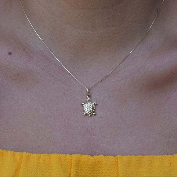 Turtle 14k solid gold pendant perfect gift - Picture 2 of 3